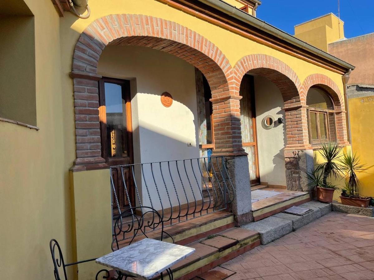 Aventina Holiday Home Burcei Exterior photo